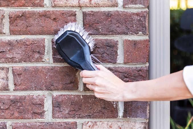 How to clean exterior brick surfaces